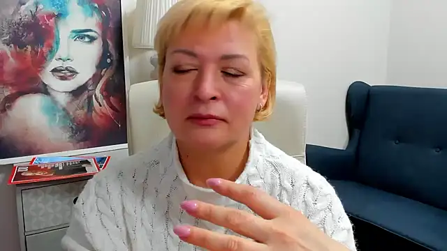 luna xfantasy online show from April 14, 7:03 am