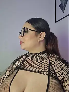 Snapshot of Nicolevega1 chatting on June 12, 1:15 am Nicolevega1 online show from June 12, 1:15 am