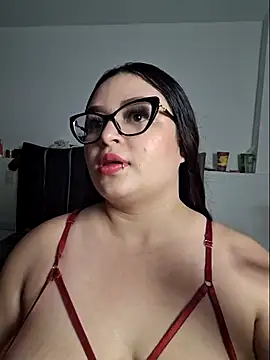 Snapshot of Nicolevega1 chatting on June 21, 3:20 am Nicolevega1 online show from June 21, 3:20 am