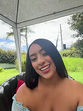 JuliettaGmz online show from May 22, 4:56 pm