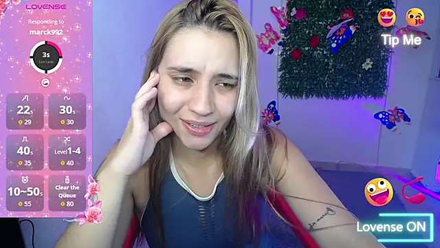Snapshot of Ambar_lynn01 chatting on April 21, 2:51 am Ambar lynn01 online show from April 21, 2:51 am