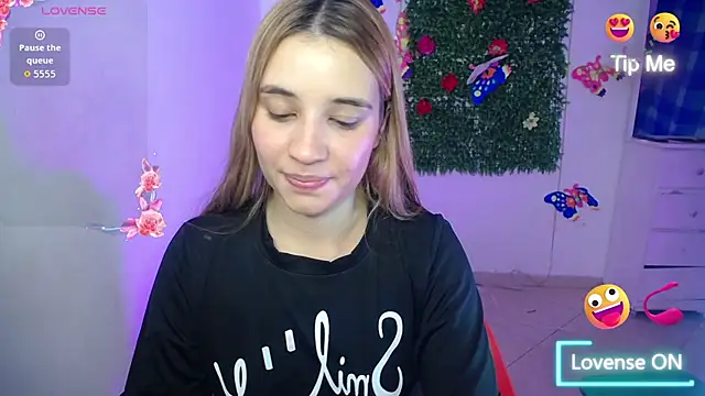 Snapshot of Ambar_lynn01 chatting on May 18, 8:03 pm Ambar lynn01 online show from May 18, 8:03 pm