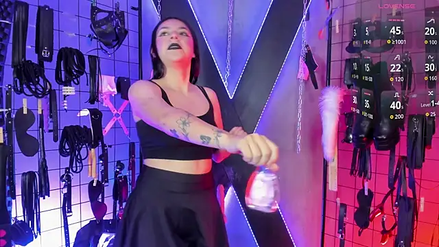 Snapshot of LexyVenus_BDSM chatting on May 13, 10:45 am LexyVenus BDSM online show from May 13, 10:45 am