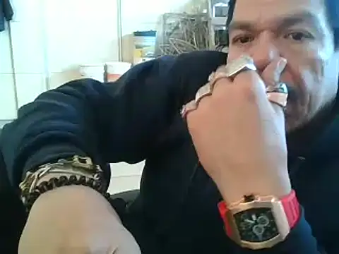 Snapshot of Oskr2024XXX chatting on December 30, 9:08 pm Oskr2024XXX online show from December 30, 9:08 pm