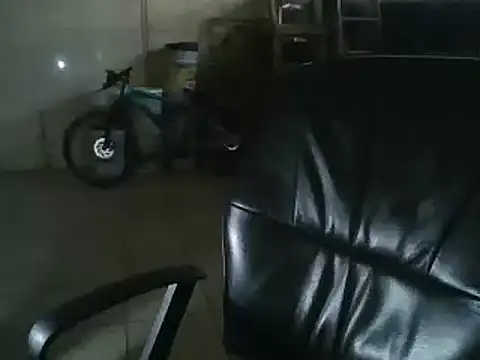 Snapshot of Oskr2024XXX chatting on January 10, 12:17 am Oskr2024XXX online show from January 10, 12:17 am