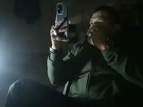 Snapshot of Oskr2024XXX chatting on January 22, 5:05 am Oskr2024XXX online show from January 22, 5:05 am