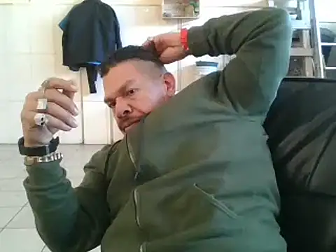 Snapshot of Oskr2024XXX chatting on February 10, 9:36 pm Oskr2024XXX online show from February 10, 9:36 pm