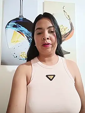 Snapshot of Silvana2927 chatting on June 5, 4:30 am Silvana2927 online show from June 5, 4:30 am