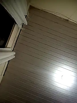 cheiodetesa online show from April 27, 9:02 pm