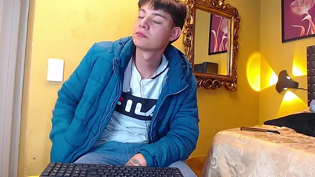 luckk  online show from April 19, 6:13 am