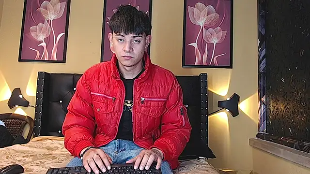 luckk  online show from April 22, 4:37 am