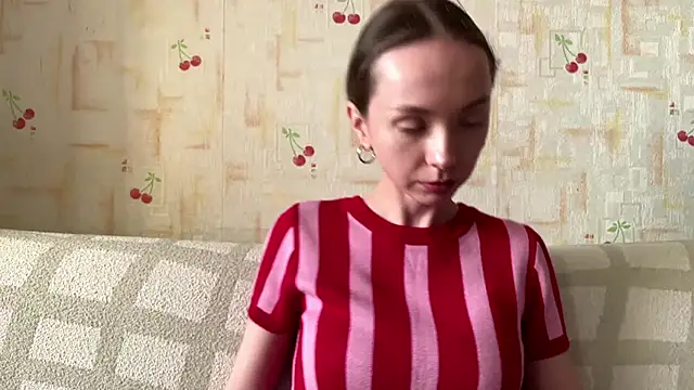 AdriannaBill online show from May 17, 4:03 pm