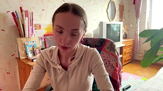 Snapshot of AdriannaBill chatting on July 7, 3:05 pm AdriannaBill online show from July 7, 3:05 pm