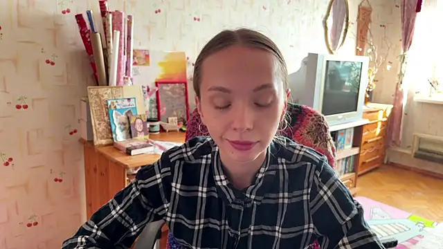Snapshot of AdriannaBill chatting on July 10, 3:14 pm AdriannaBill online show from July 10, 3:14 pm