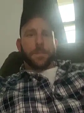 phattyluv89 online show from April 27, 6:28 pm