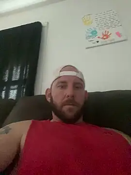 Snapshot of phattyluv89 chatting on April 28, 3:50 pm phattyluv89 online show from April 28, 3:50 pm