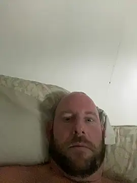 Snapshot of phattyluv89 chatting on July 26, 2:24 pm phattyluv89 online show from July 26, 2:24 pm