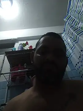 Snapshot of castellano10 chatting on May 31, 8:43 am castellano10 online show from May 31, 8:43 am