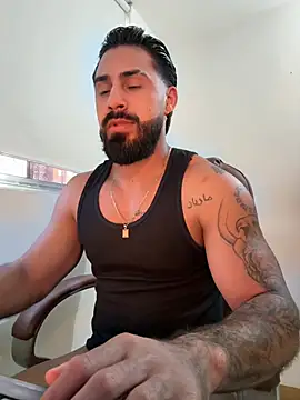 Snapshot of Ryan_Black3 chatting on April 26, 10:40 pm Ryan Black3 online show from April 26, 10:40 pm