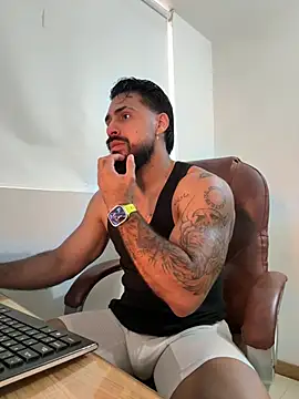 Snapshot of Ryan_Black3 chatting on April 27, 2:48 pm Ryan Black3 online show from April 27, 2:48 pm