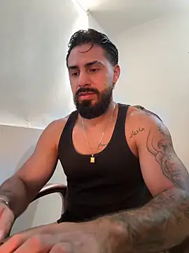 Snapshot of Ryan_Black3 chatting on May 1, 1:26 pm Ryan Black3 online show from May 1, 1:26 pm