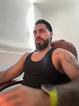 Snapshot of Ryan_Black3 chatting on May 5, 2:36 pm Ryan Black3 online show from May 5, 2:36 pm
