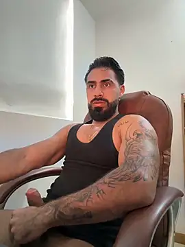 Snapshot of Ryan_Black3 chatting on May 6, 1:49 pm Ryan Black3 online show from May 6, 1:49 pm