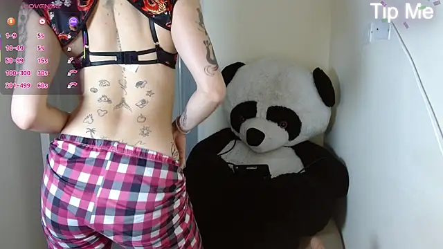 aprildumont online show from June 3, 9:56 am