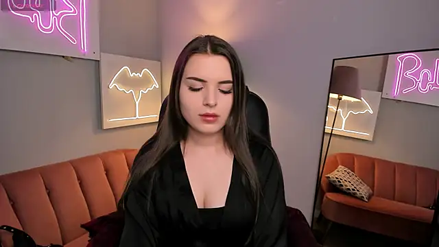 Snapshot of AliceLiador_ chatting on May 11, 2:45 pm AliceLiador online show from May 11, 2:45 pm