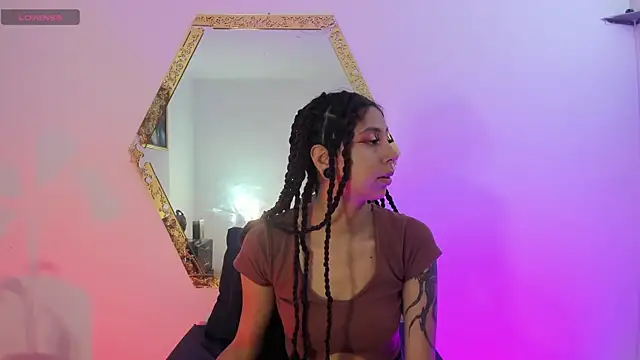 Snapshot of alejita_machado chatting on May 31, 12:34 pm alejita machado online show from May 31, 12:34 pm