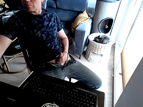 KoneserZmyslow online show from June 15, 11:34 am
