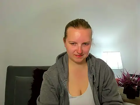 RoseTeacherX online show from April 27, 5:22 pm