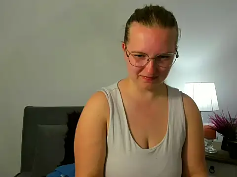 RoseTeacherX online show from April 29, 5:30 pm