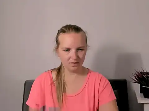 Snapshot of RoseTeacherX chatting on June 16, 5:04 pm RoseTeacherX online show from June 16, 5:04 pm