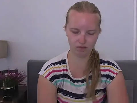 RoseTeacherX online show from July 1, 7:32 am