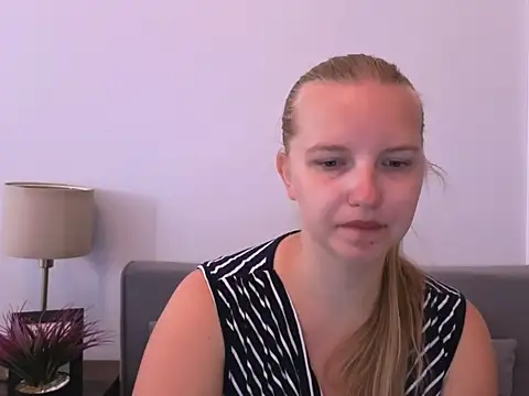 RoseTeacherX online show from July 21, 7:43 am
