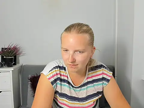 RoseTeacherX online show from July 30, 5:12 pm