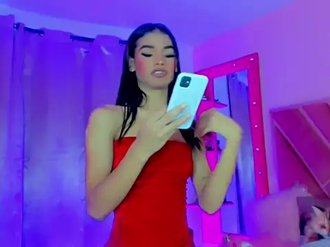 Snapshot of Dollcute_ chatting on June 4, 2:06 am Dollcute online show from June 4, 2:06 am