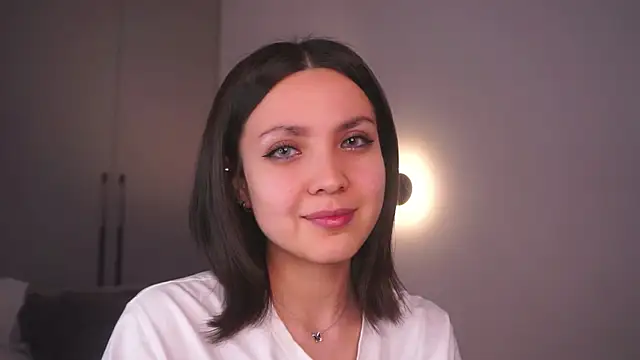 ElviraGounder online show from April 22, 5:21 am