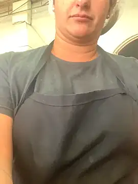 Snapshot of lolitaloira2 chatting on July 17, 3:29 pm lolitaloira2 online show from July 17, 3:29 pm