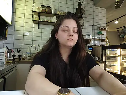 Snapshot of _Mikky_lil_ chatting on May 28, 9:17 am Mikky lil online show from May 28, 9:17 am