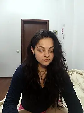 Snapshot of _Mikky_lil_ chatting on June 9, 8:31 pm Mikky lil online show from June 9, 8:31 pm