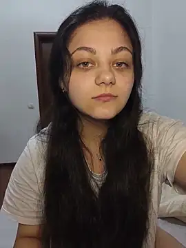 Snapshot of _Mikky_lil_ chatting on June 13, 8:29 pm Mikky lil online show from June 13, 8:29 pm