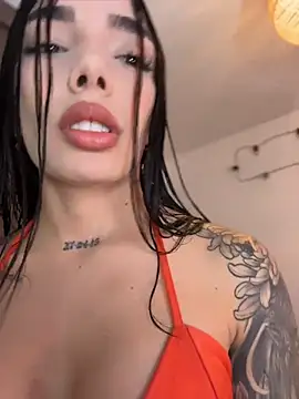 Snapshot of milasantana_ chatting on June 13, 9:57 pm milasantana online show from June 13, 9:57 pm