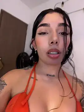 Snapshot of milasantana_ chatting on June 14, 2:24 am milasantana online show from June 14, 2:24 am