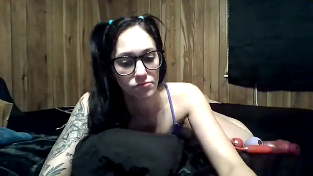 Snapshot of satindreamsxxx chatting on May 30, 1:25 am satindreamsxxx online show from May 30, 1:25 am