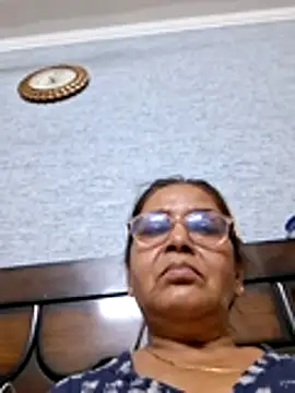 Shalini3456 online show from April 25, 2:25 pm