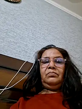 Shalini3456 online show from April 27, 7:06 am