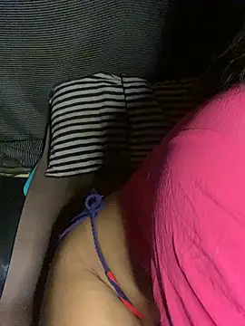 peacheypink online show from July 29, 3:10 pm