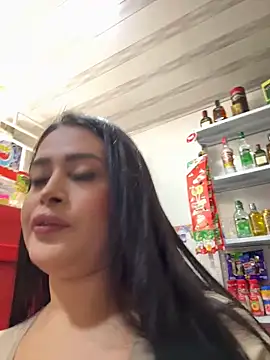 Snapshot of Sara_fun chatting on June 22, 5:43 pm Sara fun online show from June 22, 5:43 pm
